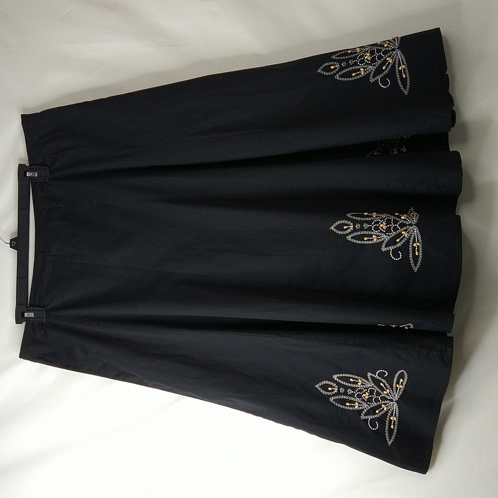 Women Black Fit and Flare Skirt Size: XL